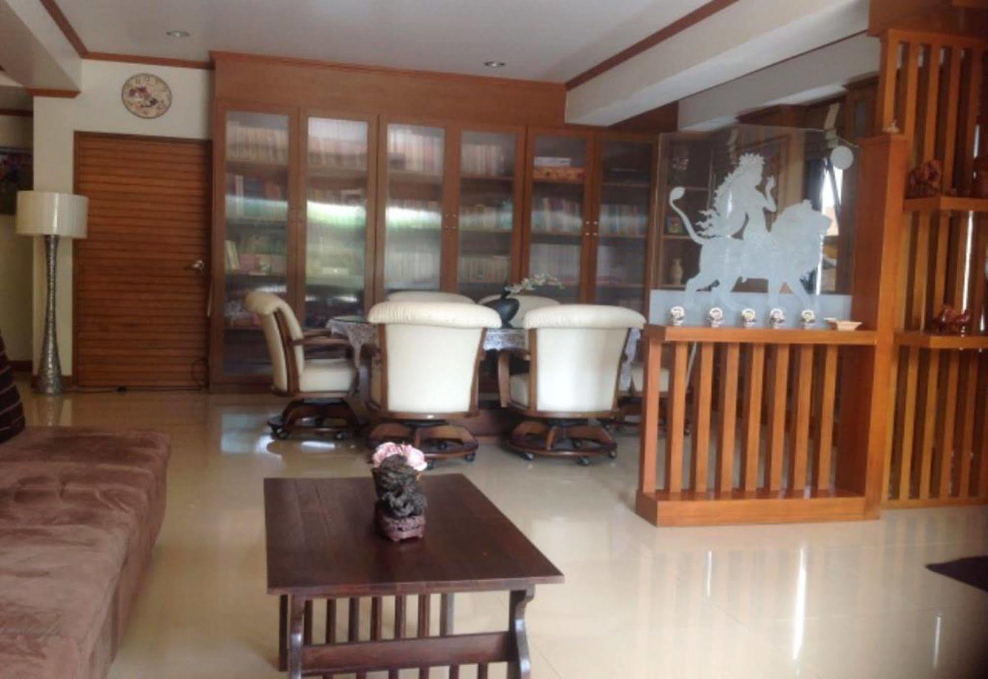 Ruankeaw Homestay Nai Harn Exterior foto